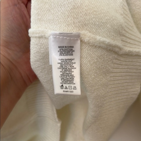 NEW 1. State Embellished V-Back Long Sleeve Sweater Soft Knit - Picture 15 of 15